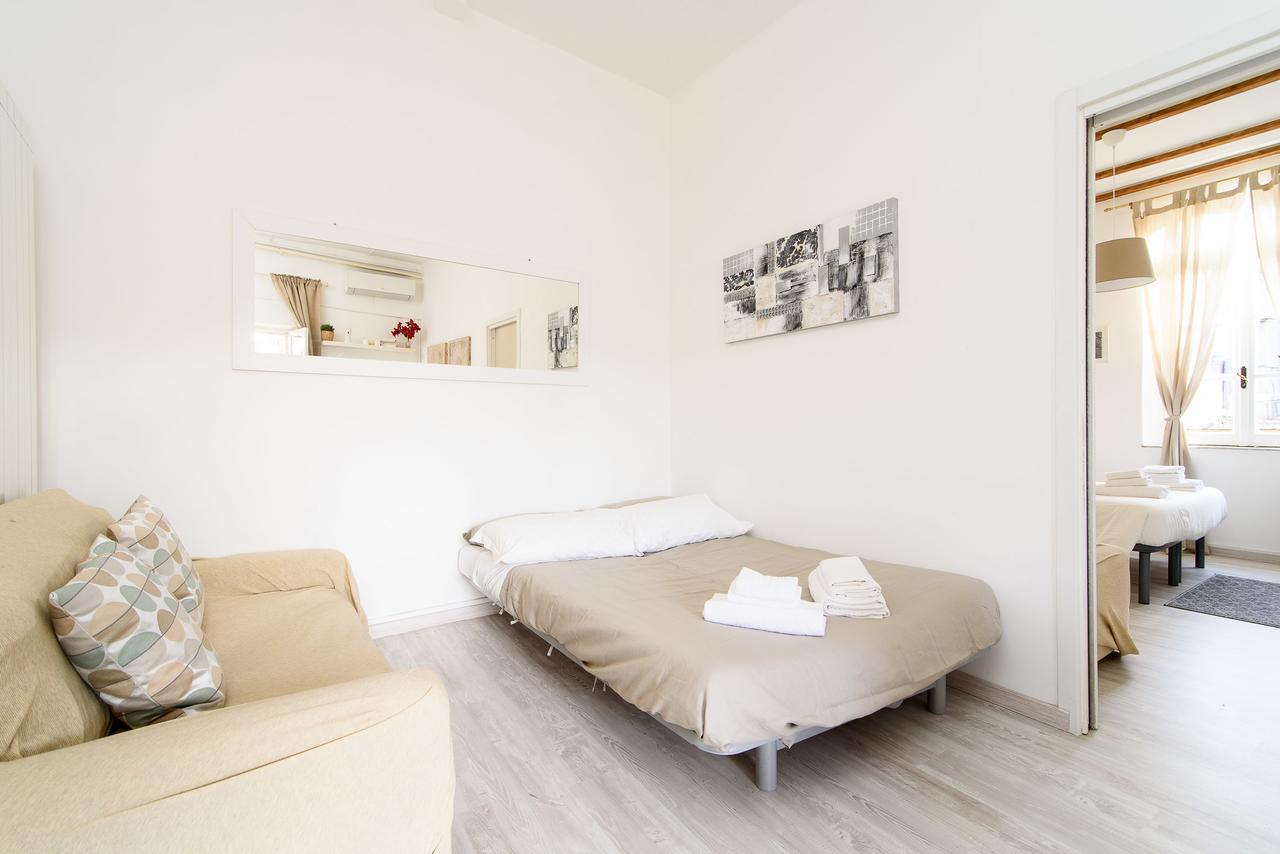 White terrace apartment navona Rome Extérieur photo