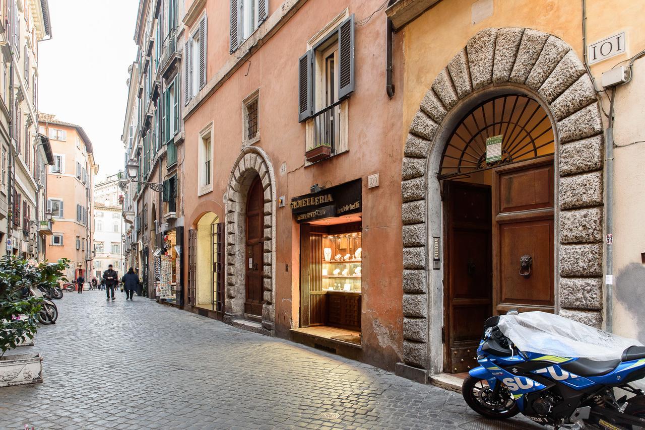 White terrace apartment navona Rome Extérieur photo