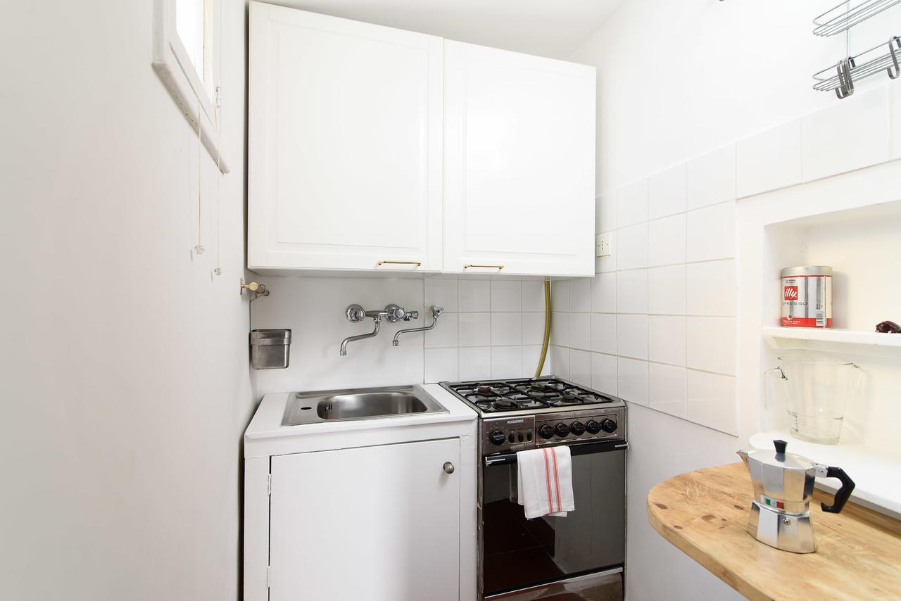 White terrace apartment navona Rome Extérieur photo