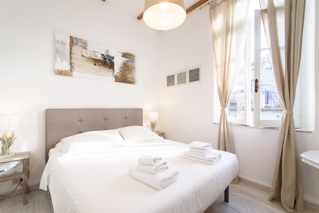 White terrace apartment navona Rome Extérieur photo