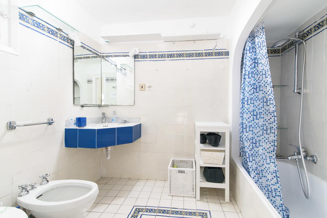 White terrace apartment navona Rome Extérieur photo